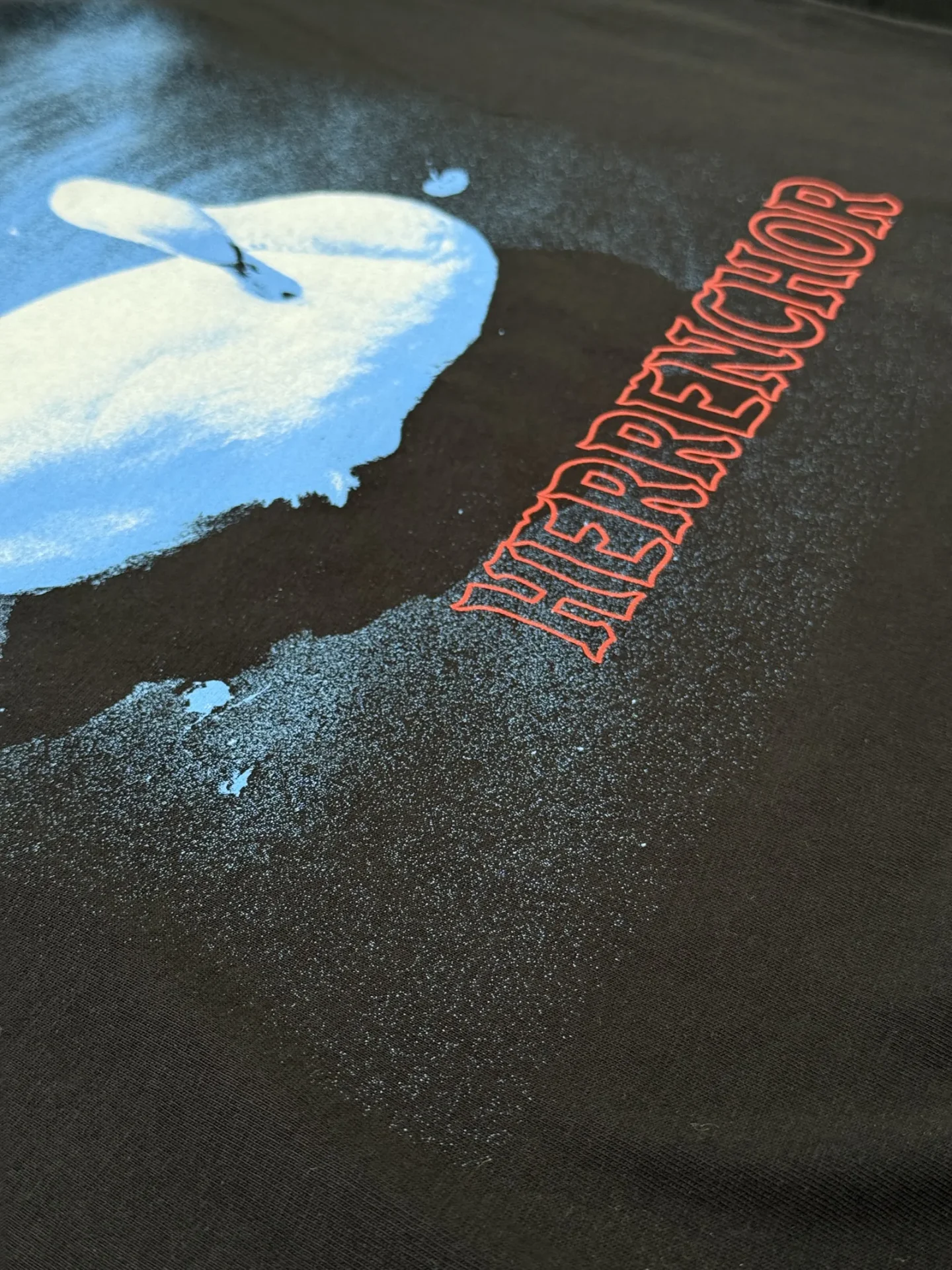 Rastersiebdruck auf schwarzem Bandmerch-Shirt für Steintor Herrenchor, TIME/LESS Prints Hannover.
